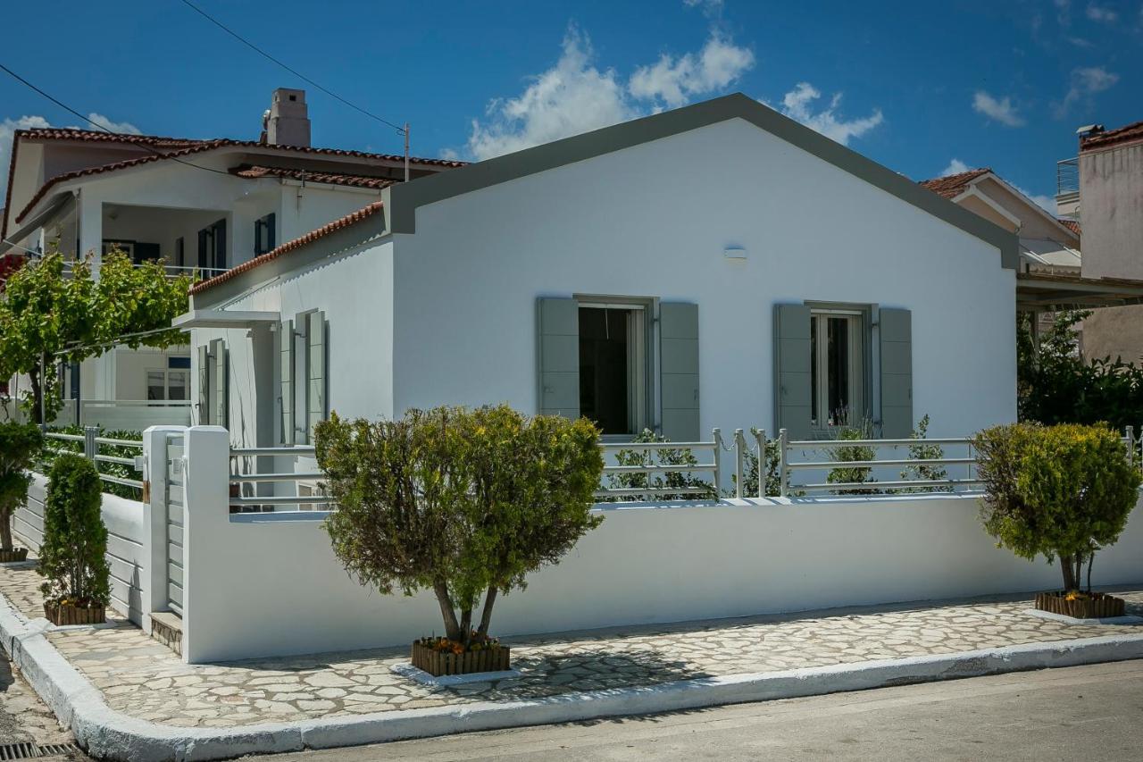 Olvio Living By The Sea Villa Sami  Bagian luar foto