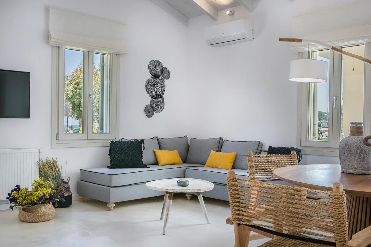 Olvio Living By The Sea Villa Sami  Bagian luar foto