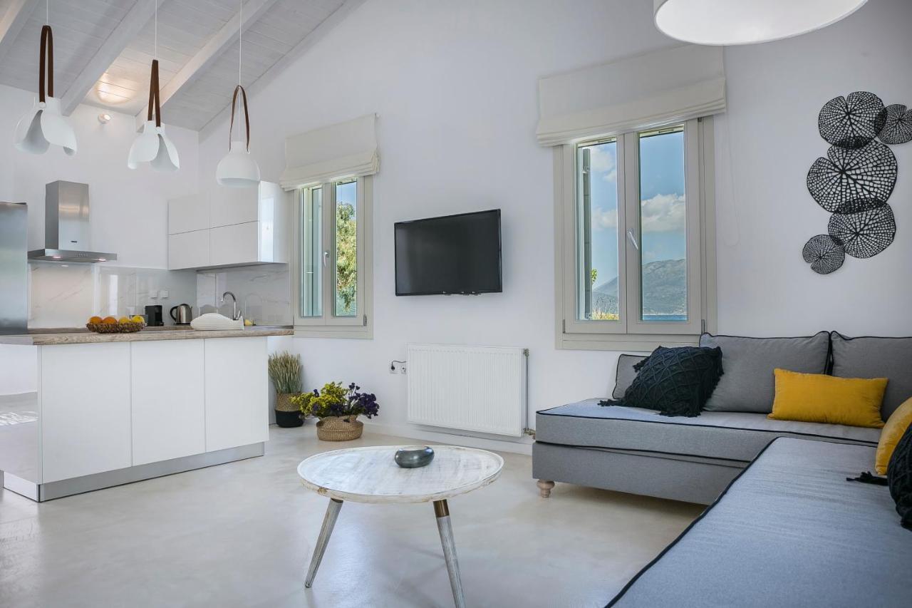 Olvio Living By The Sea Villa Sami  Bagian luar foto