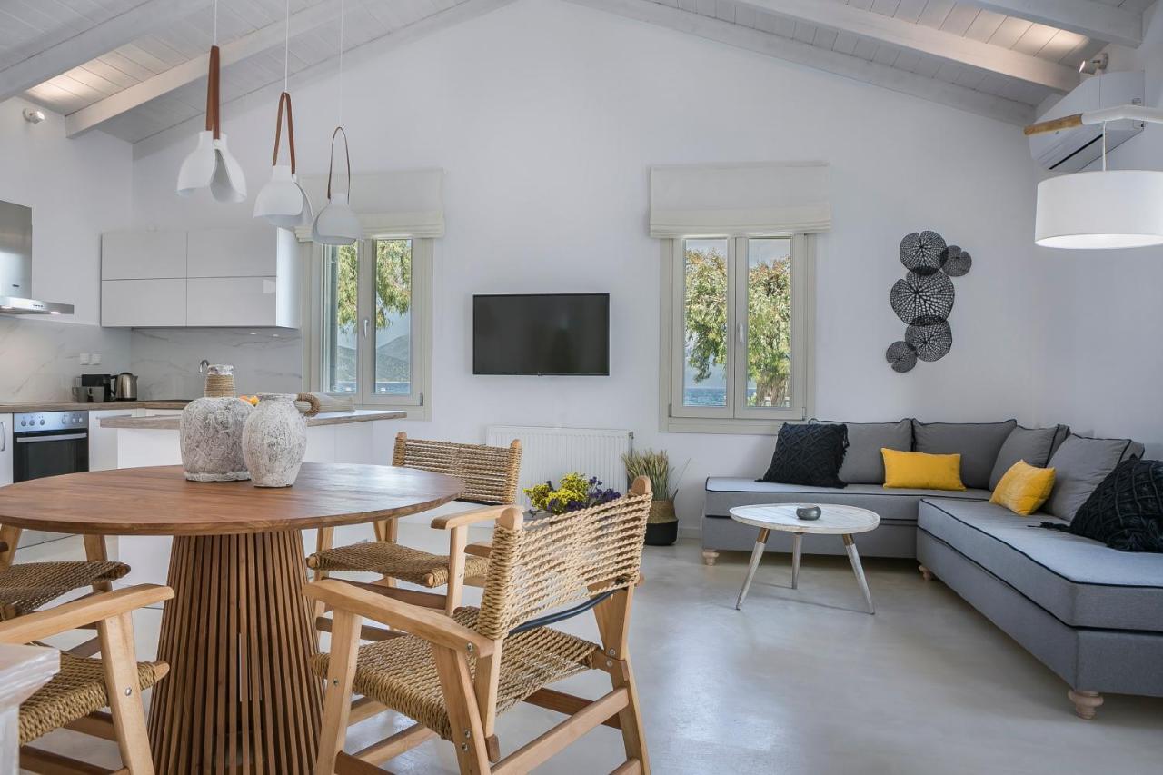 Olvio Living By The Sea Villa Sami  Bagian luar foto
